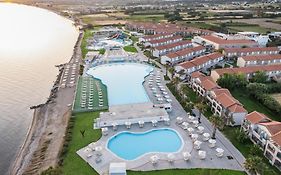 White Olive Marine Aquapark